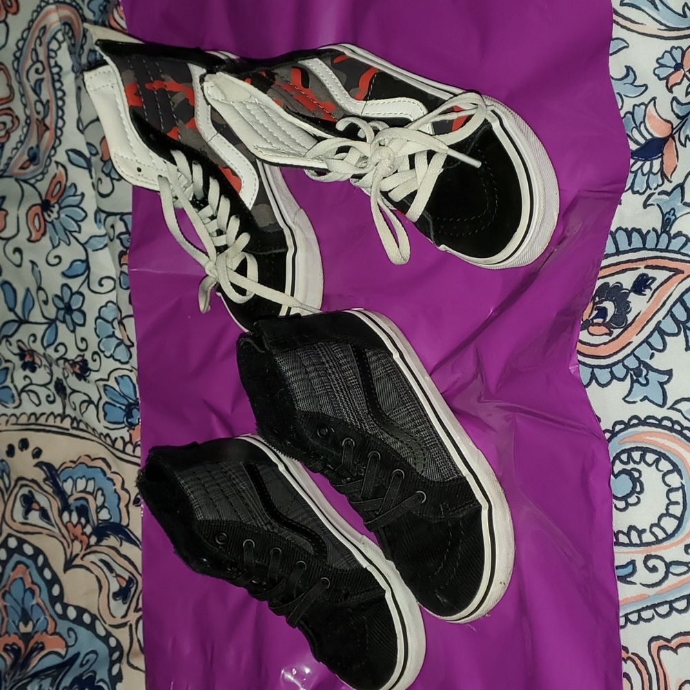 Sneakers